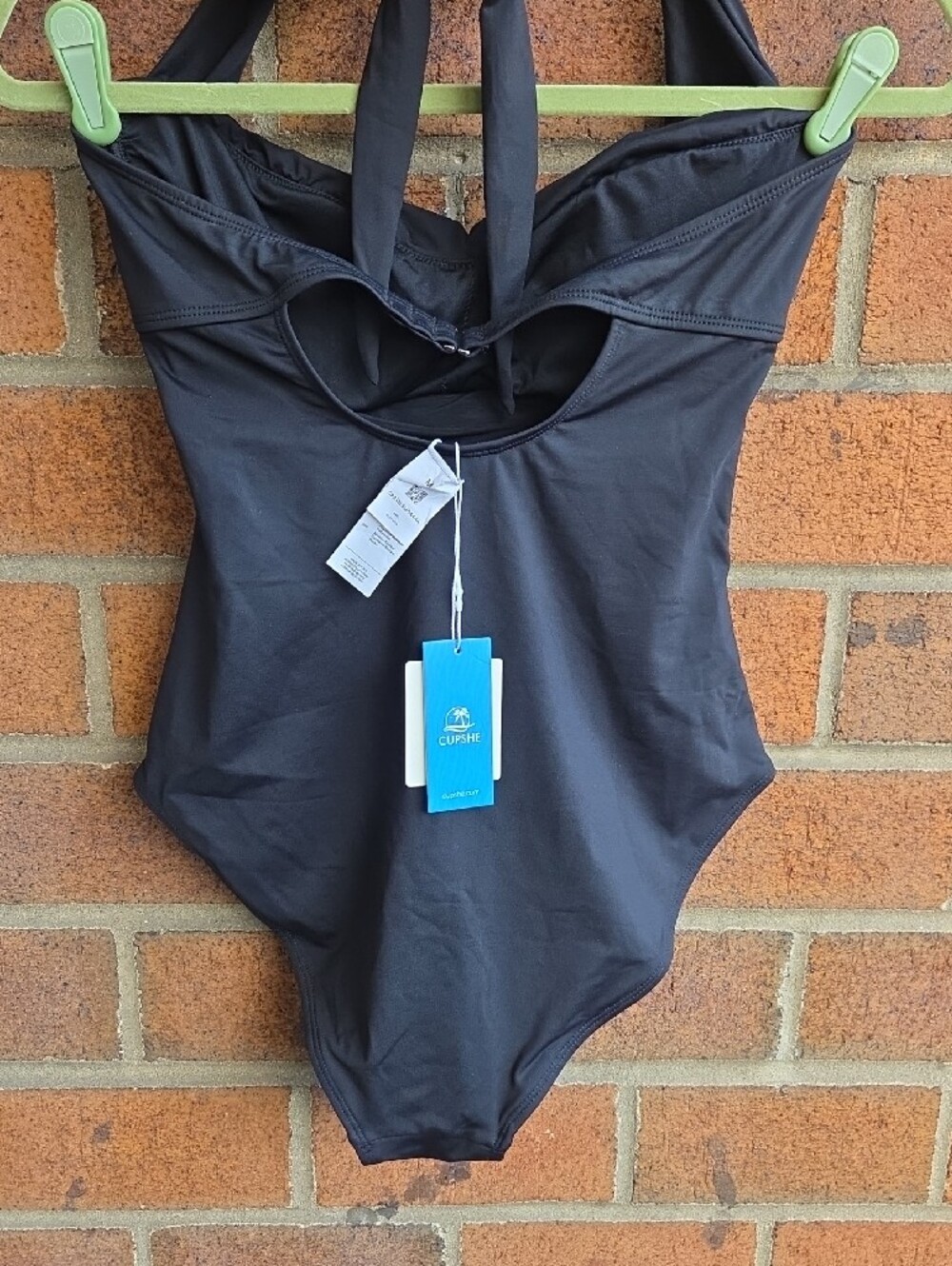 Cupshe Halter One-Piece Swimsuit - Picture 8 of 10
